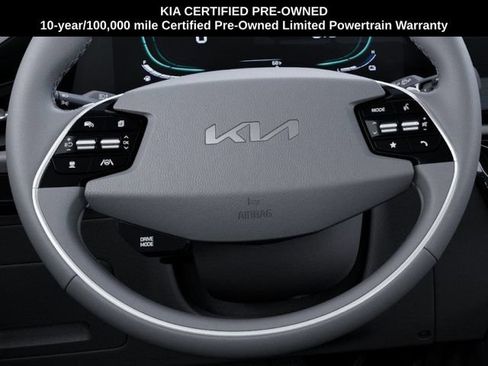 Certified 2025 Kia Niro EX FWD image 22