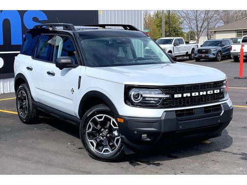 New 2026 Ford Bronco Sport Outer Banks AWD/4WD image 17