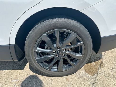 Used 2023 Chevrolet Equinox RS w/ LPO, Floor Liner Package FWD image 48