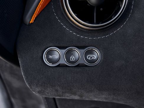 Used 2020 McLaren 720S Performance image 51