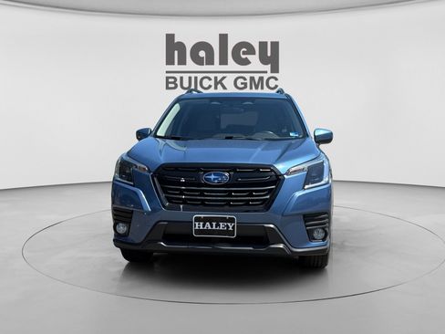 Used 2022 Subaru Forester Premium AWD/4WD image 8