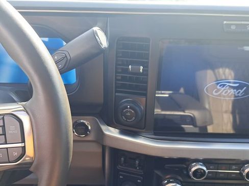 Certified 2025 Ford F450 Platinum w/ Platinum Plus Package image 30