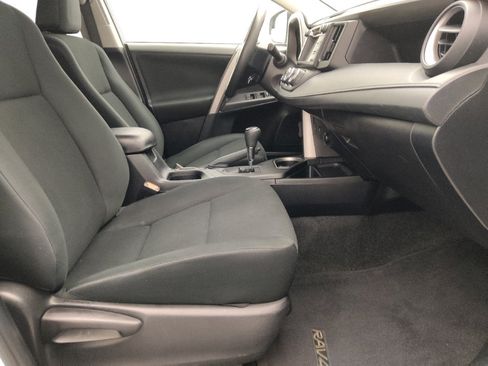 Used 2018 Toyota RAV4 LE w/ All Weather Liner Package AWD/4WD image 21