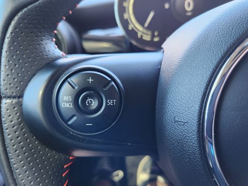 Used 2021 MINI Cooper S w/ 6.5" Touchscreen Package image 16