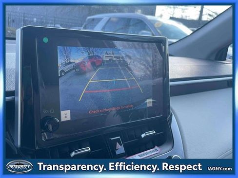 Certified 2023 Toyota Corolla Cross XLE image 29