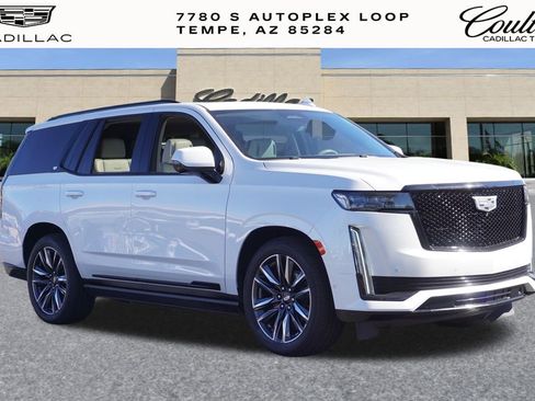 Used 2021 Cadillac Escalade Sport Platinum image 4