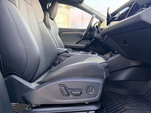 Used 2025 Audi Q6 e-tron Premium Plus w/ Premium Plus image 21