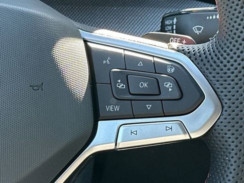 New 2026 Volkswagen GTI SE FWD image 25