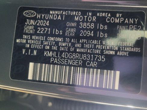 Used 2024 Hyundai Elantra SE image 33