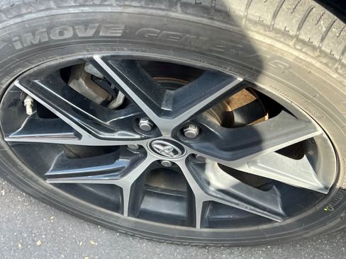 Used 2016 Toyota RAV4 SE image 21