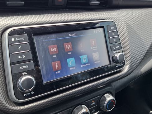 Used 2020 Nissan Kicks S FWD image 14