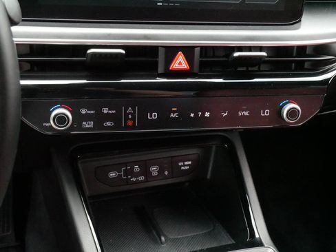 Used 2025 Kia K5 GT-Line w/ GT-Line Premium Package FWD image 23
