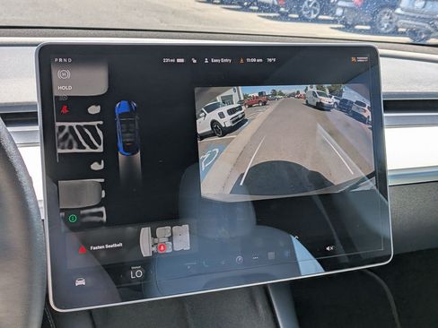 Used 2023 Tesla Model Y Long Range AWD/4WD image 24