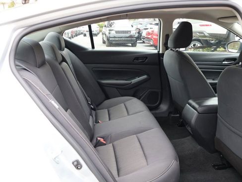 Used 2024 Nissan Altima 2.5 SV image 32