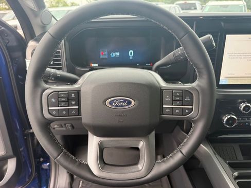 New 2026 Ford F250 Lariat w/ Black Appearance Package image 19