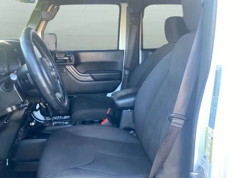 Used 2017 Jeep Wrangler Unlimited Sport w/ Quick Order Package 24S AWD/4WD image 25