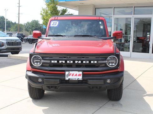 Used 2023 Ford Bronco Outer Banks AWD/4WD image 11