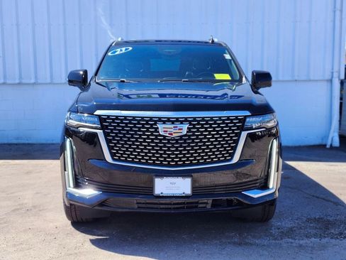 Used 2023 Cadillac Escalade Premium Luxury w/ LPO, Floor Liner Package AWD/4WD image 8