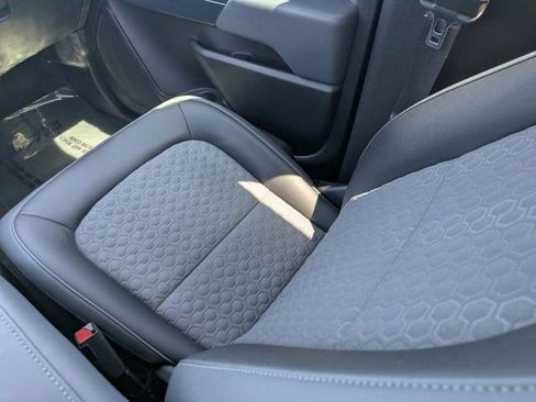 Used 2017 Chevrolet Colorado Z71 image 16