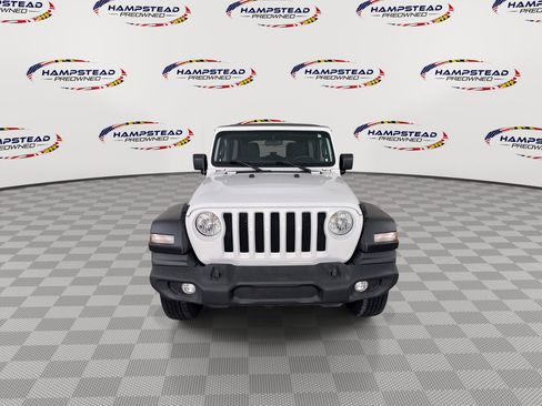 Used 2020 Jeep Wrangler Unlimited Sport S AWD/4WD image 3
