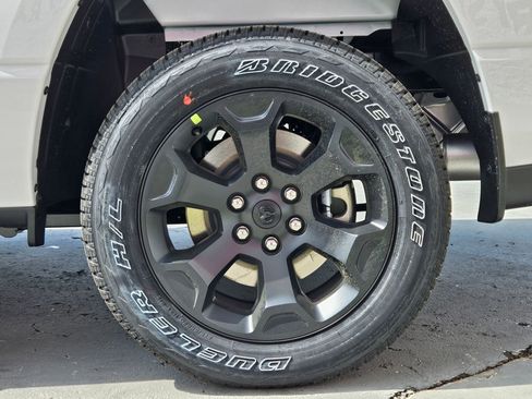 New 2026 RAM 1500 Express image 24