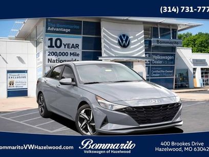 Used 2023 Hyundai Elantra SEL w/ Convenience Package