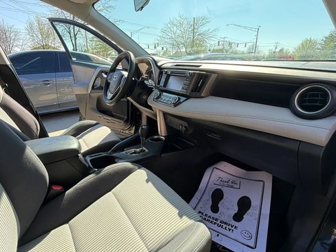 Used 2015 Toyota RAV4 XLE image 12