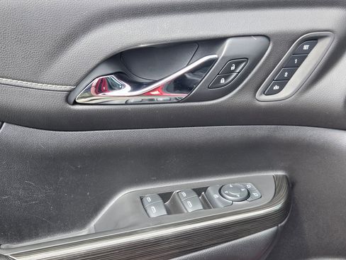 Used 2019 GMC Acadia SLT image 21