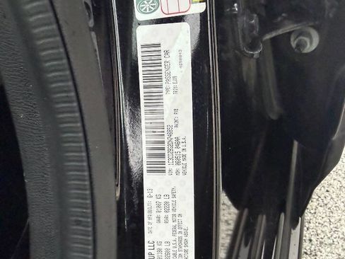 Used 2013 Dodge Avenger R/T w/ Sun/Sound Group image 16