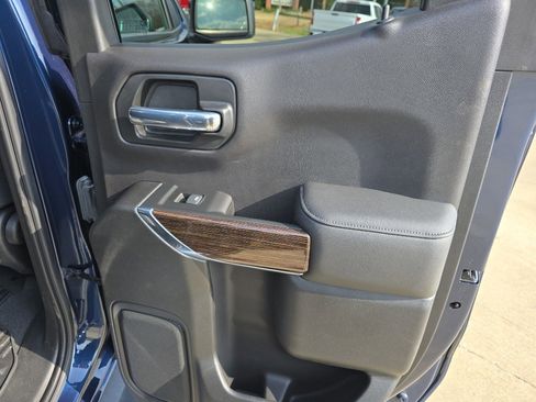 Used 2021 GMC Sierra 1500 Elevation image 17