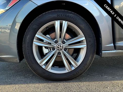 Used 2024 Volkswagen Jetta SE image 31