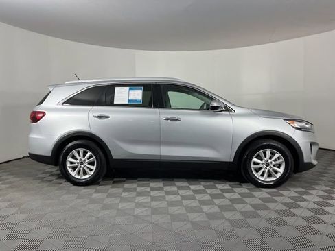Used 2020 Kia Sorento LX w/ LX I4 Convenience Package FWD image 12