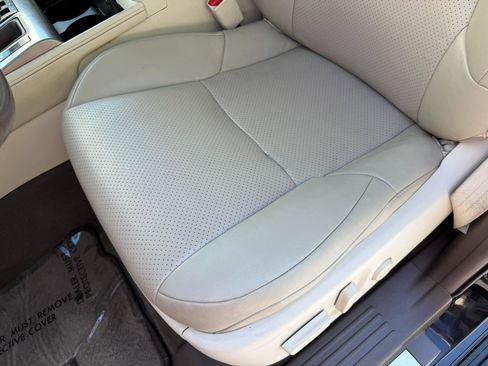 Used 2012 Lexus GX 460 image 26