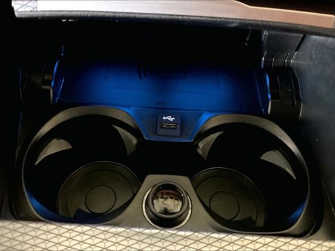 Certified 2025 BMW i4 eDrive40 image 34