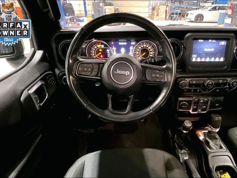 Used 2021 Jeep Wrangler Unlimited Sport AWD/4WD image 5