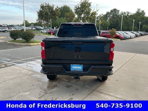 Used 2024 Chevrolet Silverado 2500 High Country w/ Midnight Edition AWD/4WD image 5
