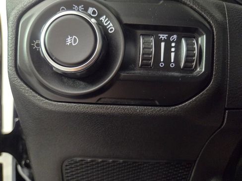 Used 2021 Jeep Wrangler Unlimited Sport AWD/4WD image 18