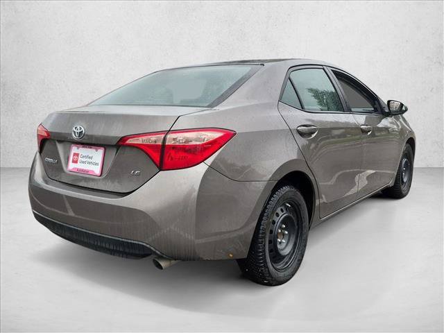 Used 2018 Toyota Corolla LE FWD image 2