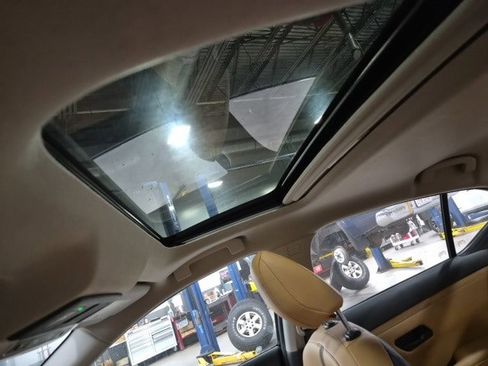 New 2025 Nissan Sentra SV w/ SV Premium Package image 23