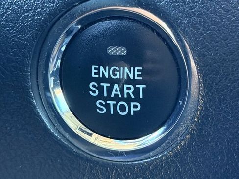 Used 2016 Toyota 4Runner Limited AWD/4WD image 37