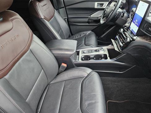 Used 2021 Ford Explorer Platinum w/ Equipment Group 601A image 11