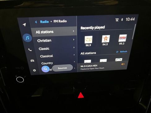 Used 2023 Toyota Corolla Cross LE image 31