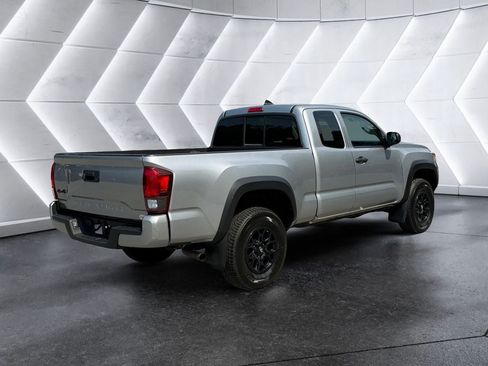 Used 2019 Toyota Tacoma SR w/ SX Package AWD/4WD image 6