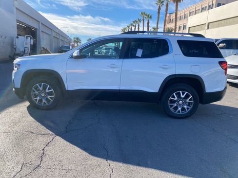 Used 2023 GMC Acadia SLT image 9