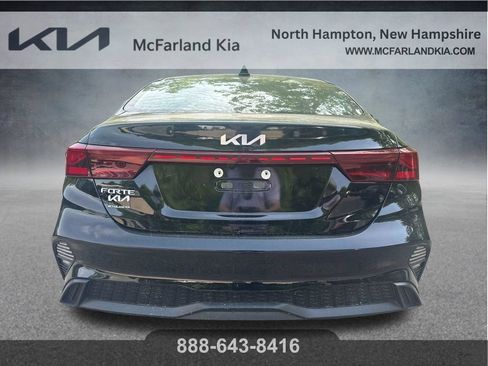 Used 2024 Kia Forte LXS w/ LXS Technology Package FWD image 5