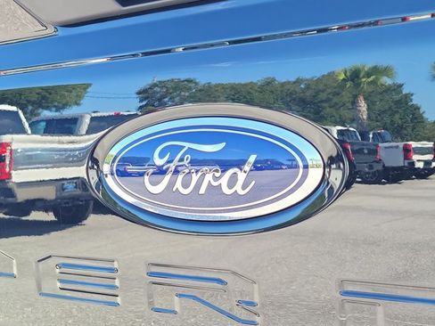 New 2026 Ford F250 XLT w/ FX4 Off-Road Package AWD/4WD image 10