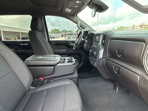 Used 2024 Chevrolet Silverado 2500 Custom w/ Custom Convenience Package AWD/4WD image 31