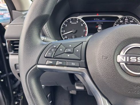 Used 2025 Nissan Sentra SV w/ All-Weather Package FWD image 25