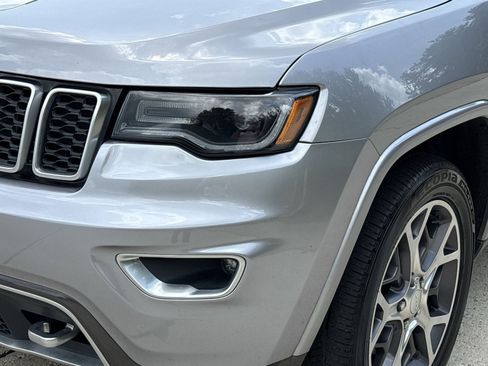 Used 2018 Jeep Grand Cherokee Limited AWD/4WD image 13