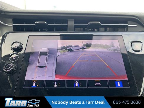 Used 2022 Chevrolet Bolt EUV Premier w/ Super Cruise Package FWD image 22